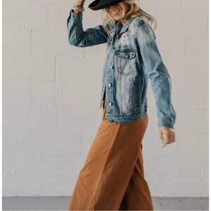 Vintage denim jacket light wash distressed cotton western chic soft worn in S